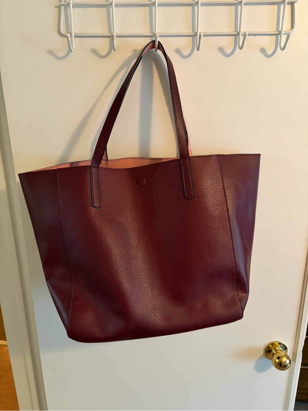 Everyday Large Tote Bag in Burgundy reversible pink inside
